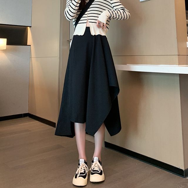 Asymmetric A-Line Skirt for Modern Style