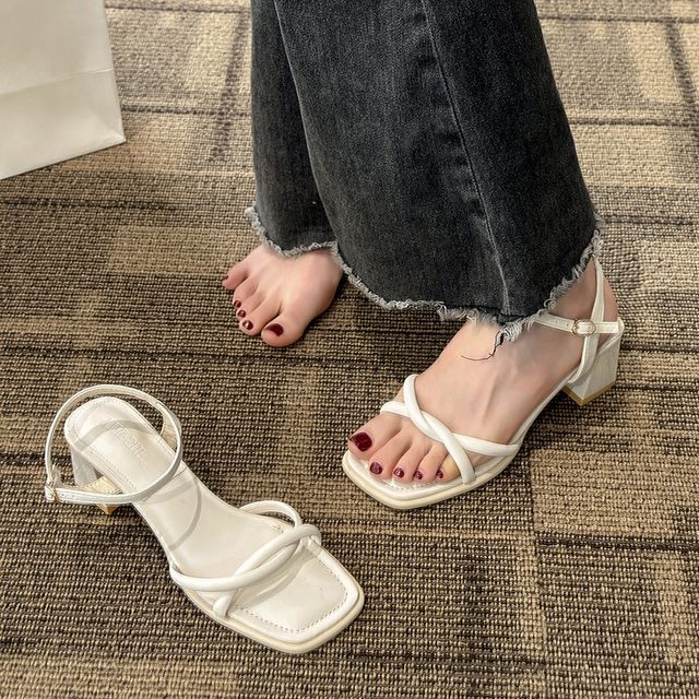 Square Toe Block Heel Plain Sandals