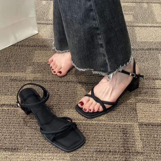Square Toe Block Heel Plain Sandals
