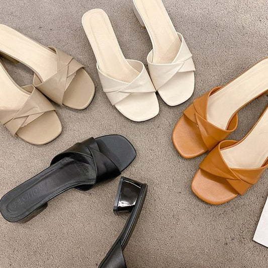 Chunky Knot Slide Sandals