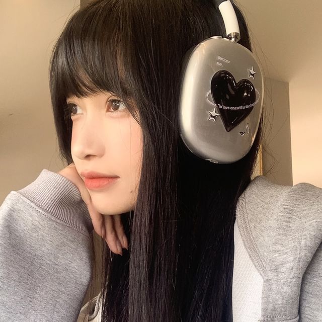 Heart AirPods Max Earphone Skin