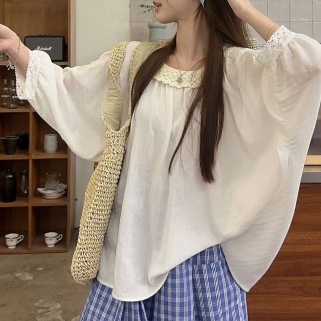 Elegant Lace-Trimmed Three-Quarter Sleeve Top and Pleated Skirt Ensemble