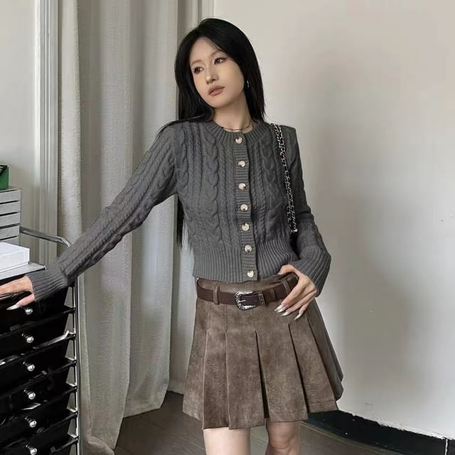Cable-Knit Crew-Neck Cropped Cardigan in 5 Colors