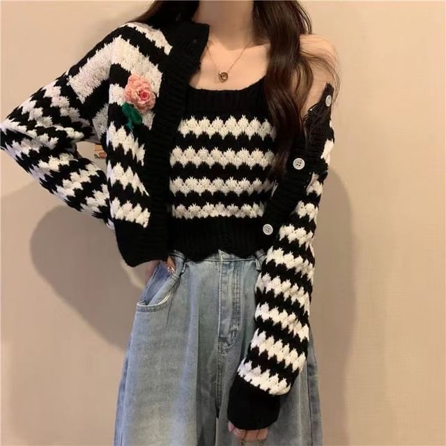 Set: Scoop Neck Striped Cami Top / Button Cardigan