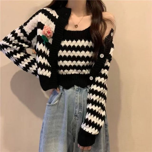 Set: Scoop Neck Striped Cami Top / Button Cardigan