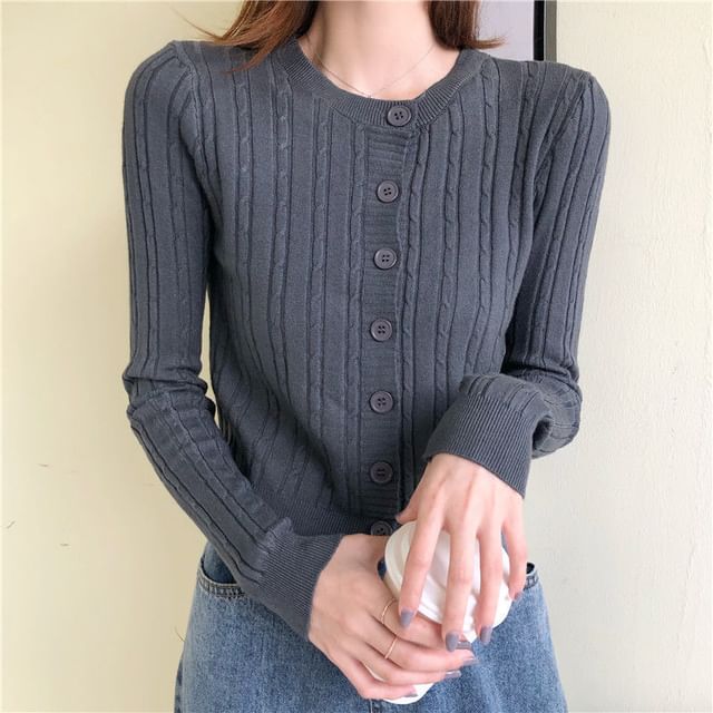 Round Neck Solid Cable Knit Cropped Sweater