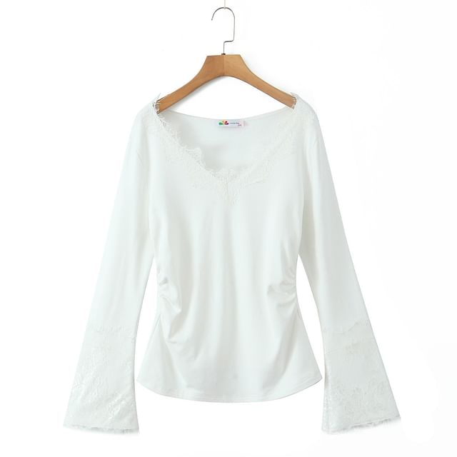 Flared Sleeve V-Neck Lace Tee for Plus Sizes