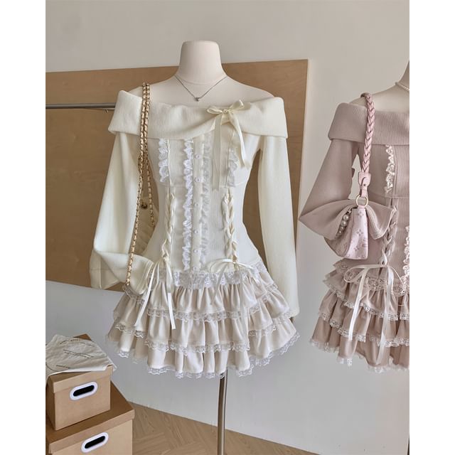 Set: Off-Shoulder Bow Ruffle Lace-Up Top + High Waist Mini Skirt