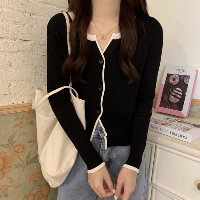 Notch Neck Solid Contrast Trim Ribbed Cardigan