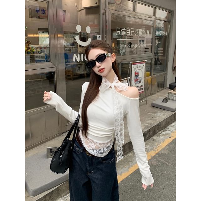 Boatneck Lace Tee with Tweed Jacket and Wide-Leg Jeans