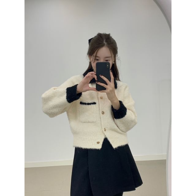 Contrast Trim Button-Up Collared Cardigan