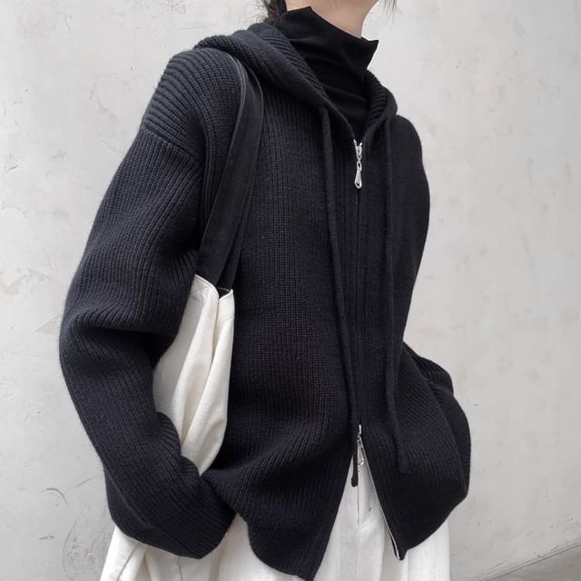 Plain Zip-Up Cardigan