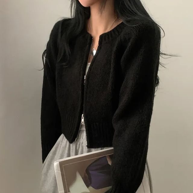 Round Neck Zip Plain Cardigan