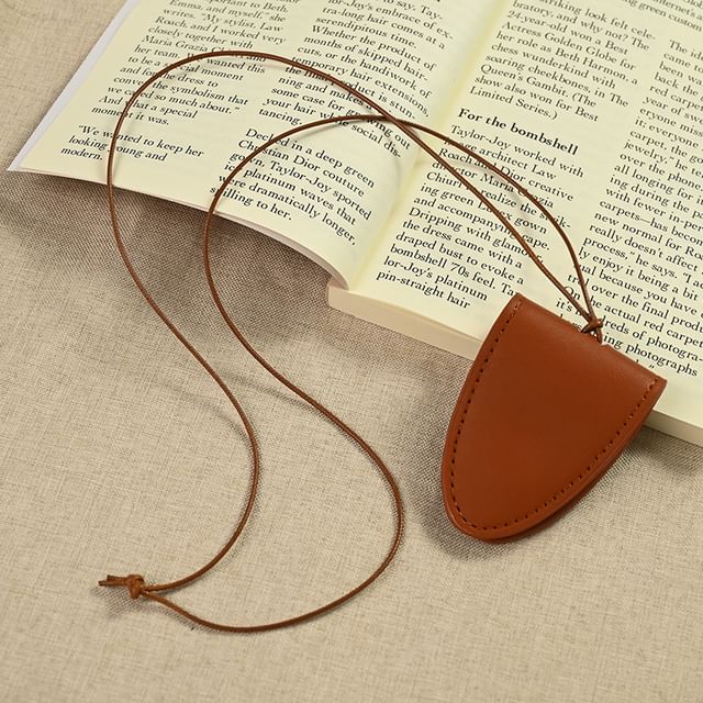 Pouched Necklace Faux Leather