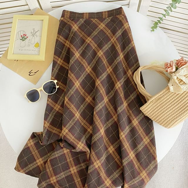 Plaid Midi Skirt with A-Line Silhouette and High Rise