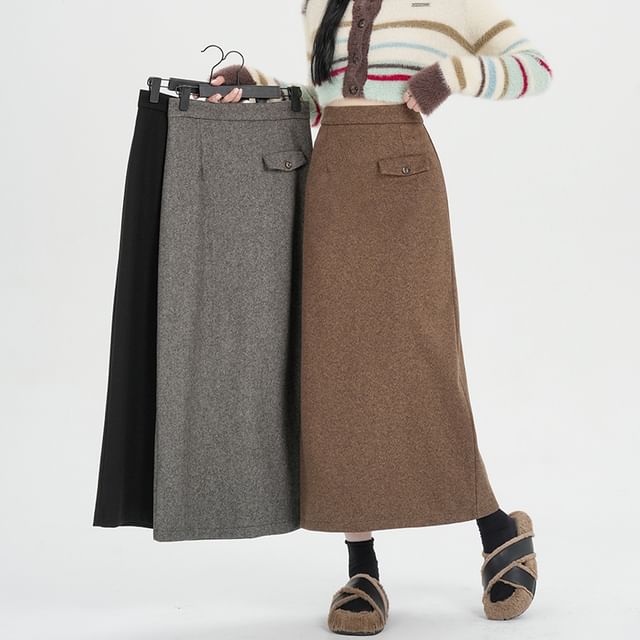Sleek Midi H-Line Skirt with High Rise