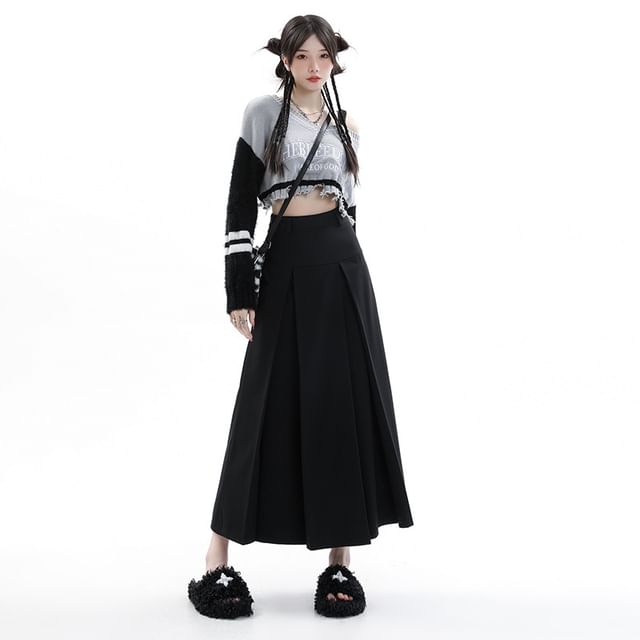 Pleated A-Line Suit Skirt - High Rise