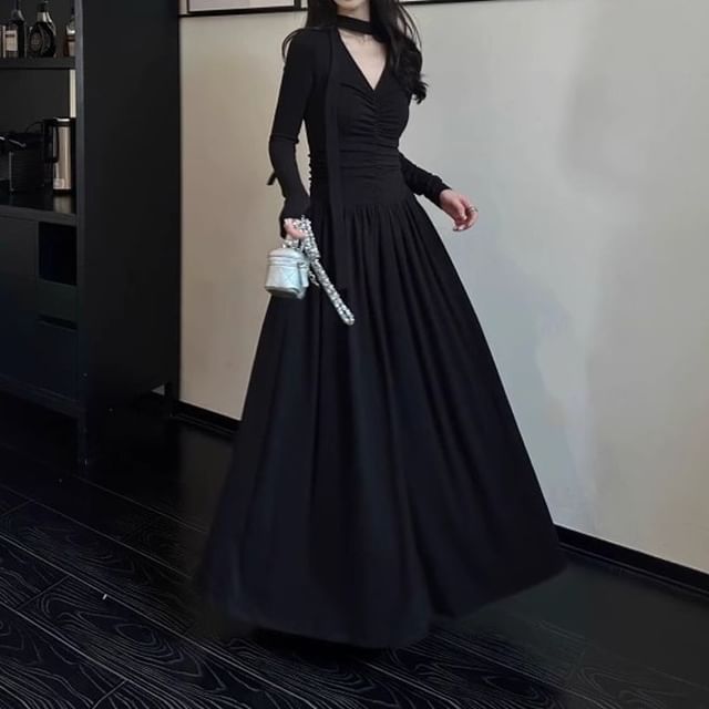 Ruched V-Neck Long Sleeve A-Line Maxi Dress