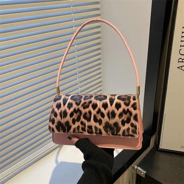 Leopard Print Faux Leather Flap Shoulder Bag
