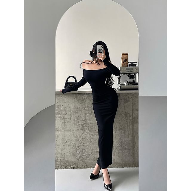 Off-Shoulder Long-Sleeved Plain Maxi Sheath Dress