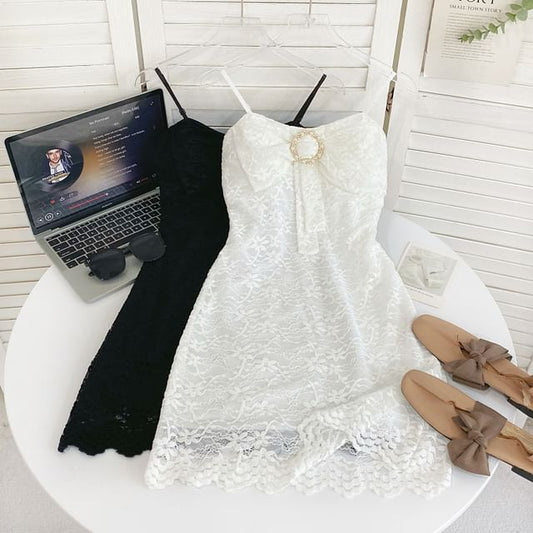 Rhinestone Buckled Mini Lace Bodycon Dress