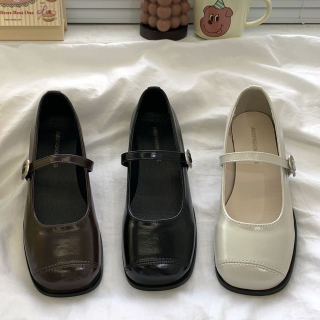 Chunky Heel Plain Faux Leather Mary Jane Pumps