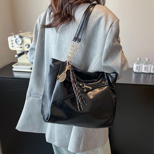 Faux Leather Buckled Chained Shoulder Bag