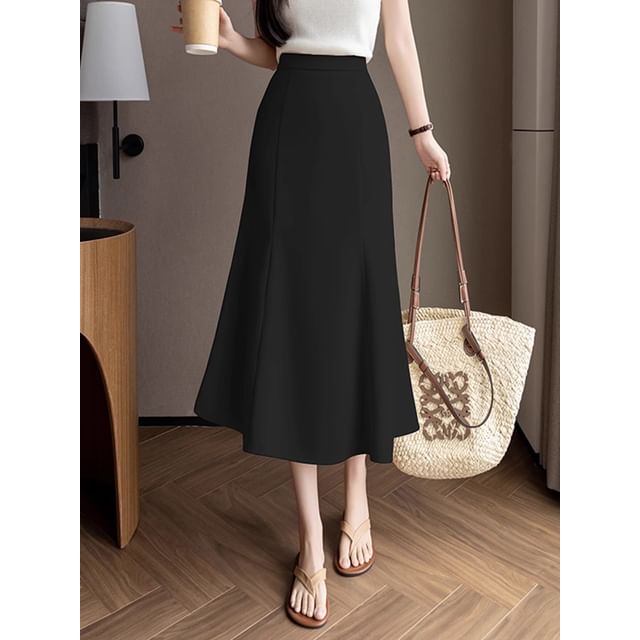 Elevated Waist Smooth Mermaid Midi Skirt