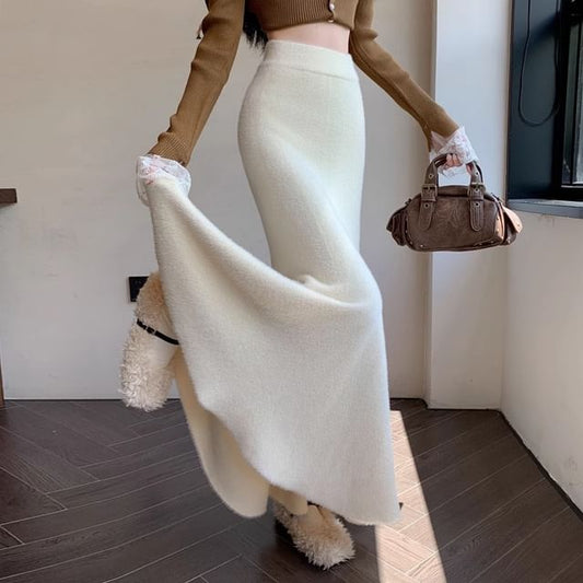 Mermaid Knit Maxi Skirt with High Rise Solid Design