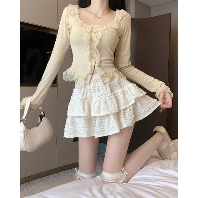 Elevated Waist Plain Mini Flared Skirt