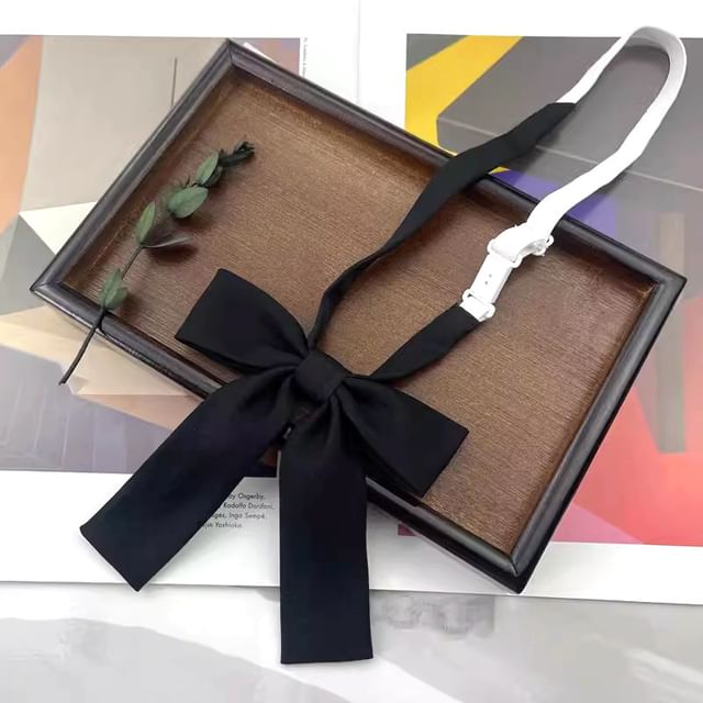 Plain Bowtie