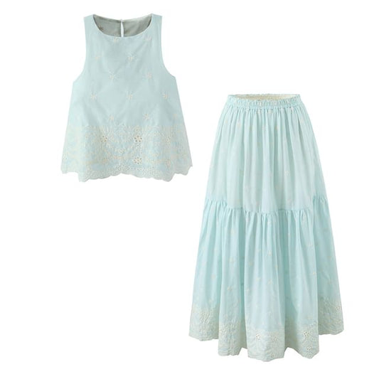 Sleeveless Lace Crop Top & High-Rise A-Line Maxi Skirt