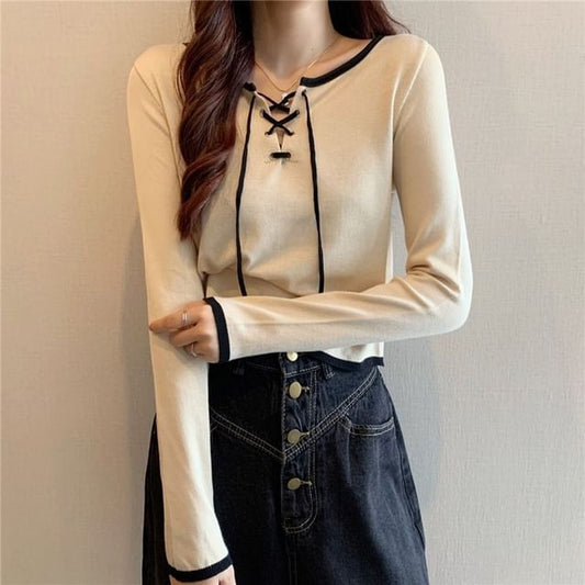Contrast Trim Lace-Up Long-Sleeved Knit Top