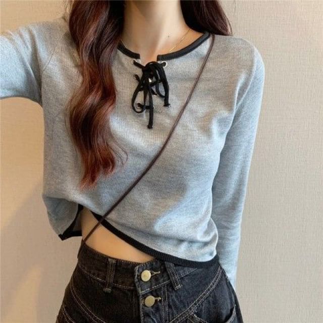Contrast Trim Lace-Up Long-Sleeved Knit Top