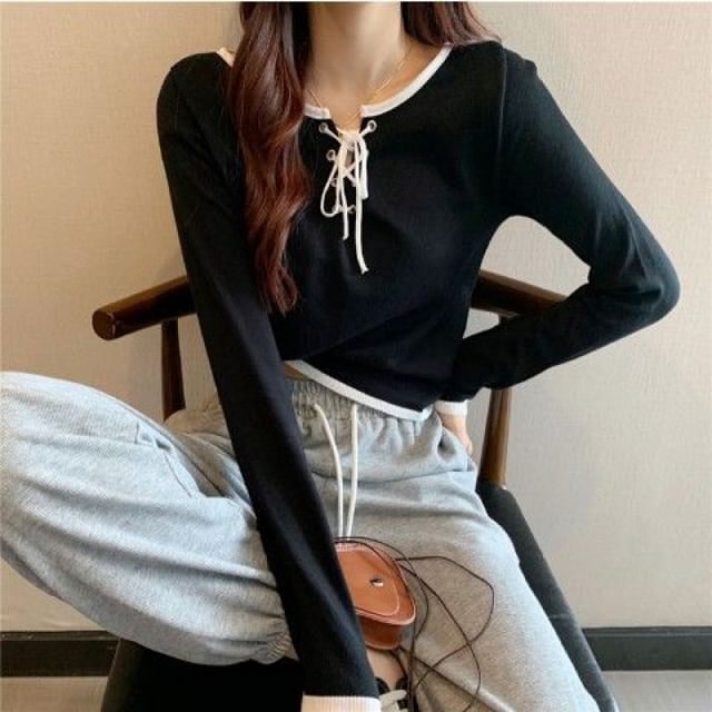 Contrast Trim Lace-Up Long-Sleeved Knit Top