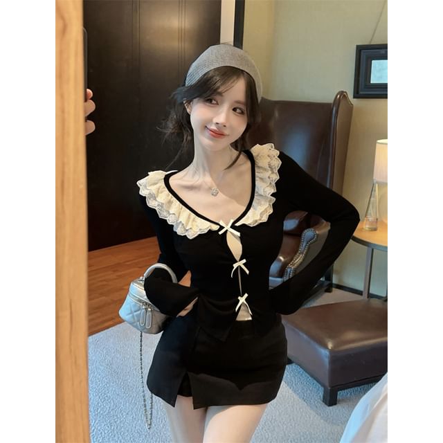 Mock Two-Piece Lace Trim V-Neck Long-Sleeved Top