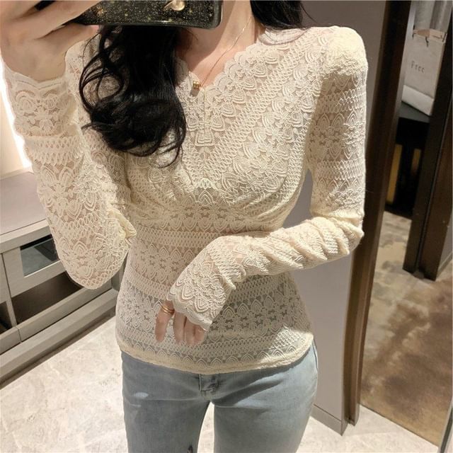V-Neck Eyelet Lace Slim Fit Long-Sleeved Top