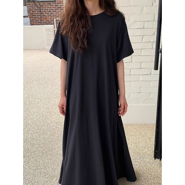 T-Shirt A-Line Maxi Dress - Elbow Sleeve Crewneck