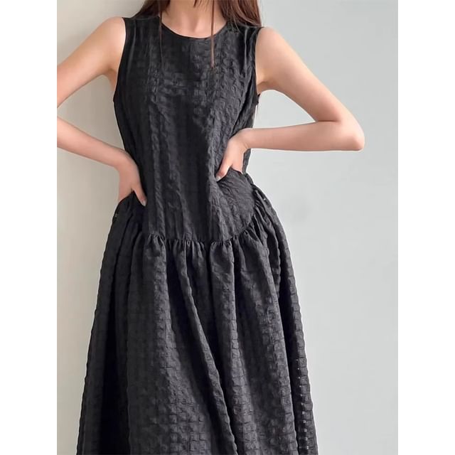 Puff Sleeve A-Line Maxi Dress - Crewneck Sleeveless
