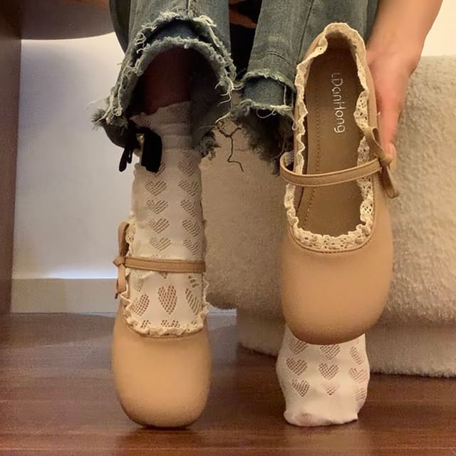 Lace Ruffle Mary Jane Shoes