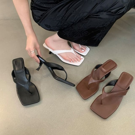Kitten Flip-Flops Square Heel Toe
