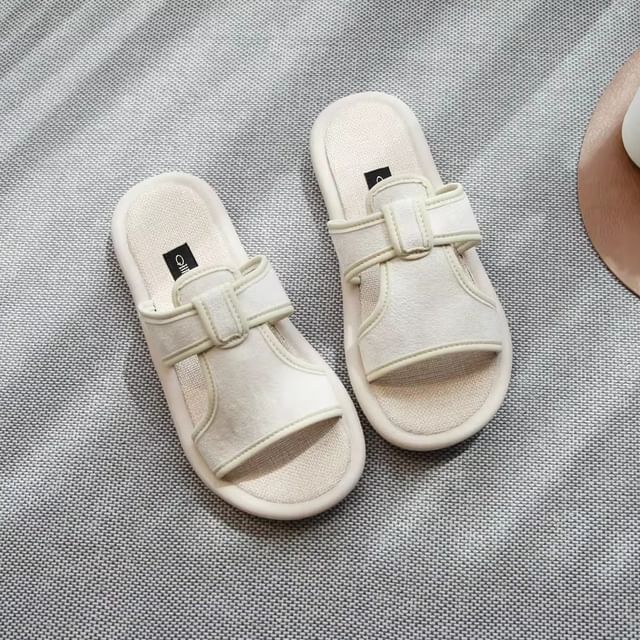 Plain Cutout Slide Sandals