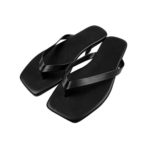 Plain Flip Flops