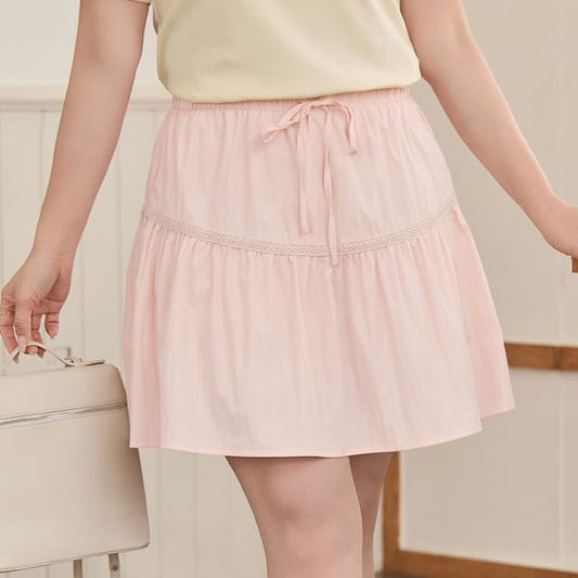 Lace-Trimmed Mini Skirt with High-Rise Waistline