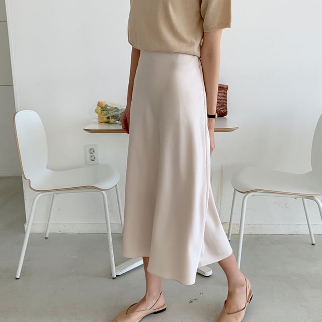 Classic Midi A-Line Skirt - High Waist