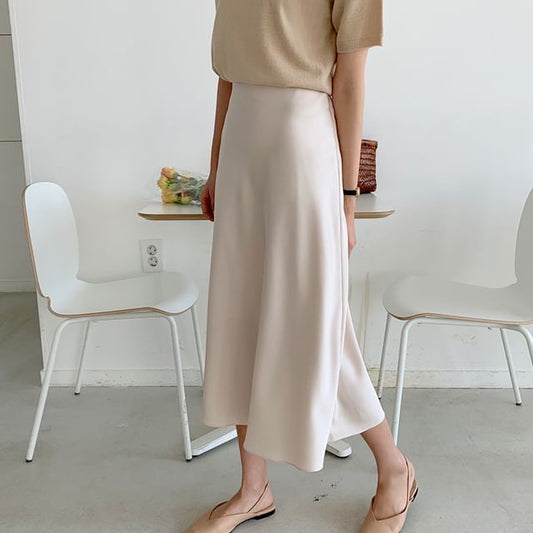 Classic Midi A-Line Skirt - High Waist