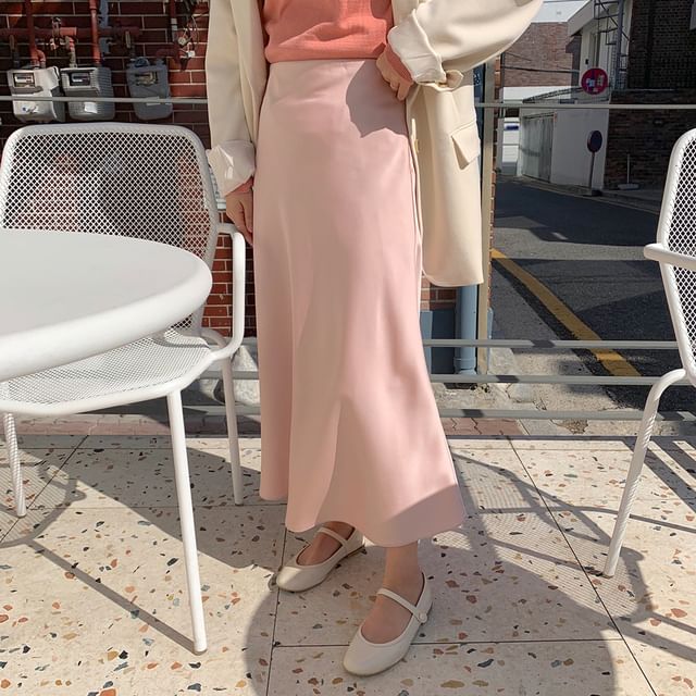 Classic Midi A-Line Skirt - High Waist