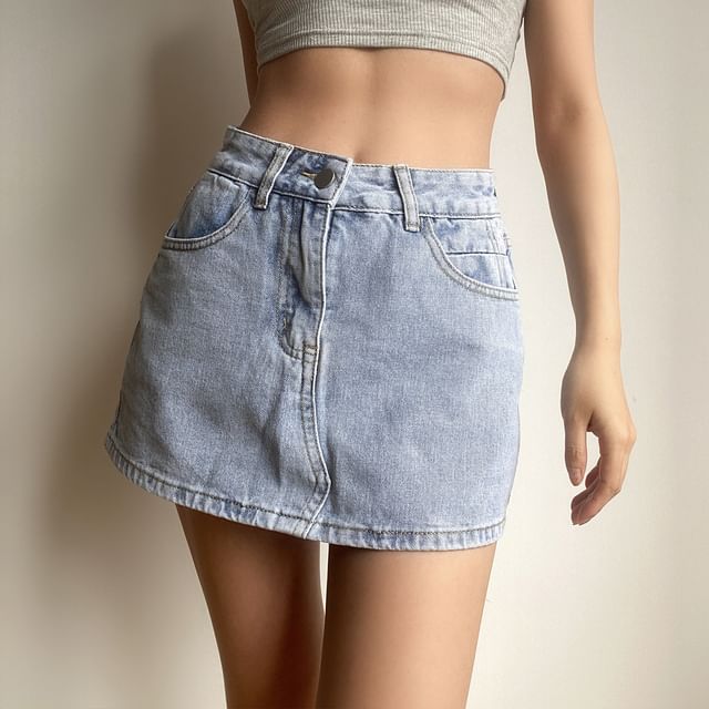 Faded Denim Mini Pencil Skirt with Mid-Rise Fit
