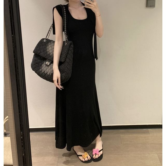 Black Scoop Neck Sheath Tank Dress with Scarf - Altfashion Shop