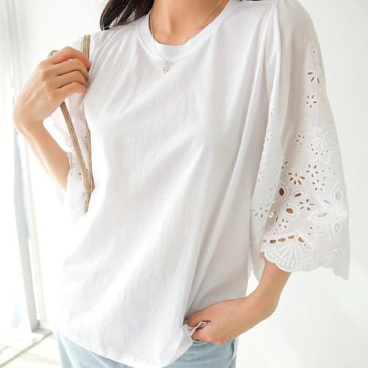 Perforated Plain 3/4-Sleeved Crewneck Blouse